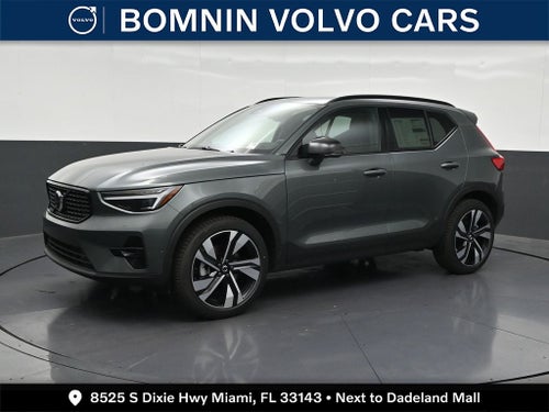2026 Volvo XC40 B5 Plus