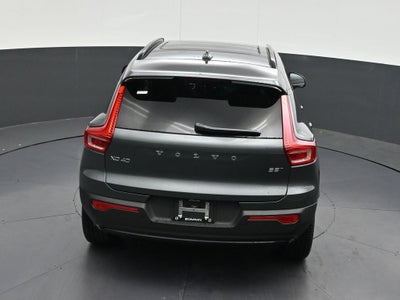 2026 Volvo XC40 B5 Plus