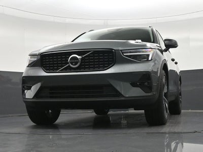 2026 Volvo XC40 B5 Plus