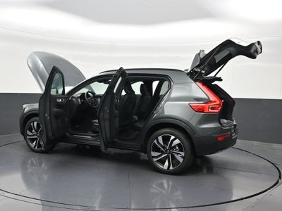 2026 Volvo XC40 B5 Plus