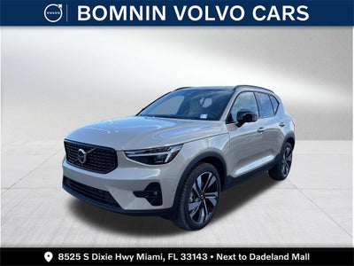 2026 Volvo XC40 B5 Plus