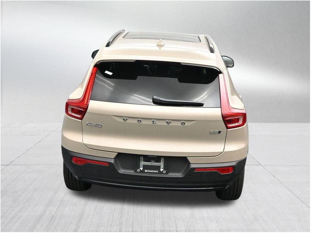 2026 Volvo XC40 B5 Plus