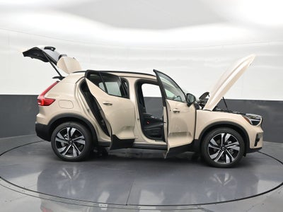 2026 Volvo XC40 B5 Plus