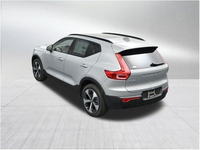 2026 Volvo XC40 B5 Plus