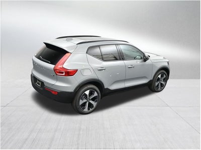 2026 Volvo XC40 B5 Plus