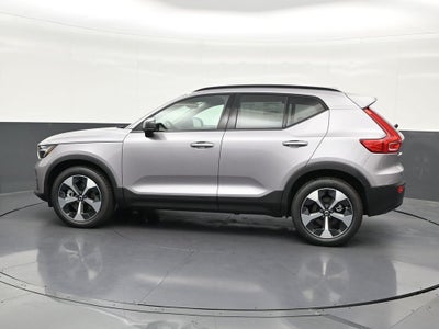 2026 Volvo XC40 B5 Plus