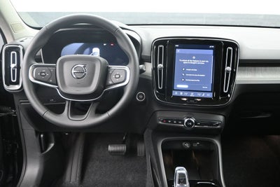 2026 Volvo XC40 B5 Plus