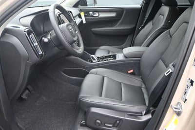 2026 Volvo XC40 B5 Plus