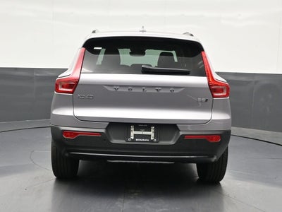 2026 Volvo XC40 B5 Plus