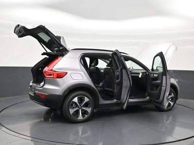 2026 Volvo XC40 B5 Plus