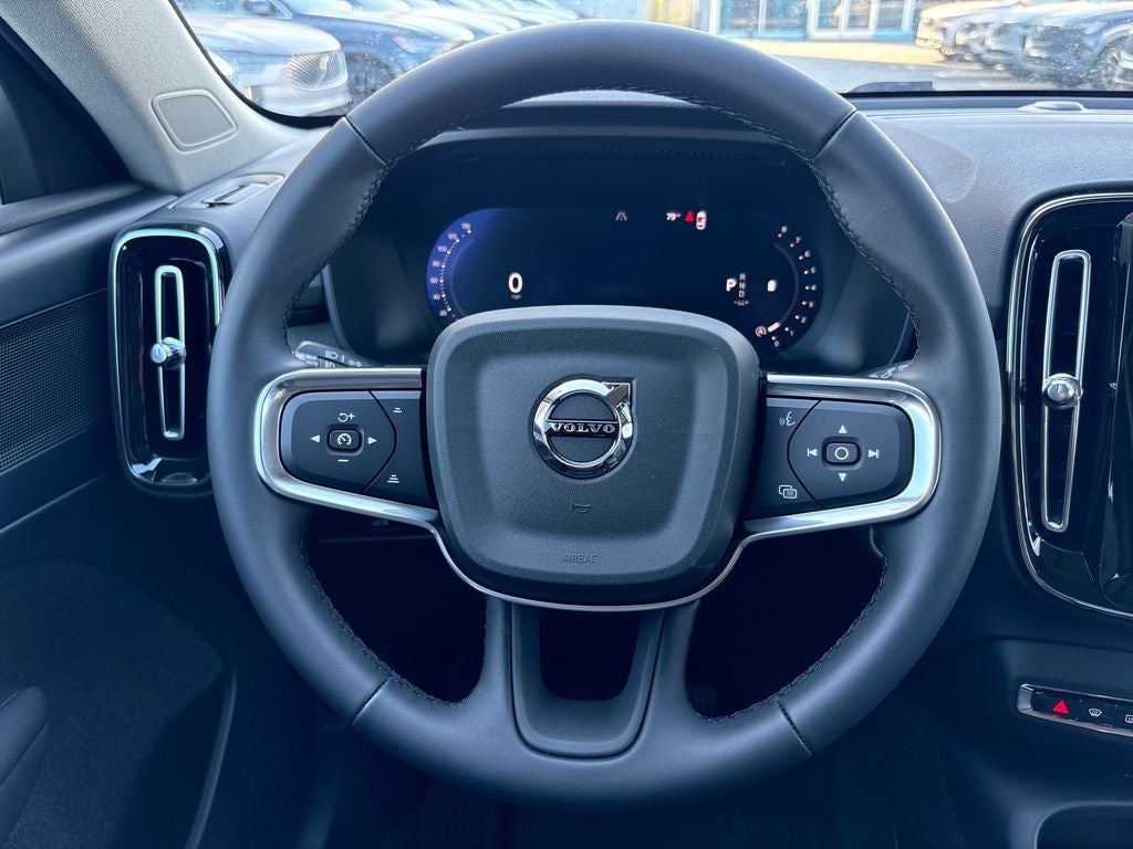 2026 Volvo XC40 B5 Plus