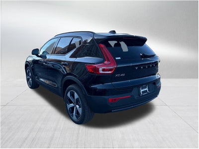 2026 Volvo XC40 B5 Plus