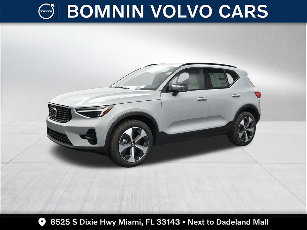 2026 Volvo XC40 B5 Plus