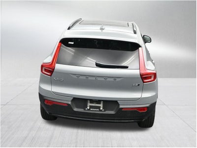 2026 Volvo XC40 B5 Plus