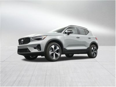 2026 Volvo XC40 B5 Plus