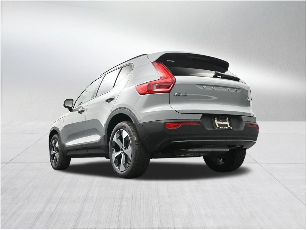 2026 Volvo XC40 B5 Plus