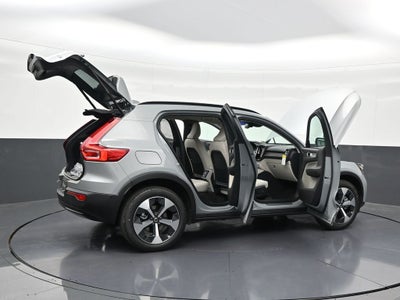 2026 Volvo XC40 B5 Plus