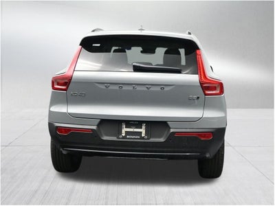 2026 Volvo XC40 B5 Plus