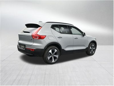 2026 Volvo XC40 B5 Plus