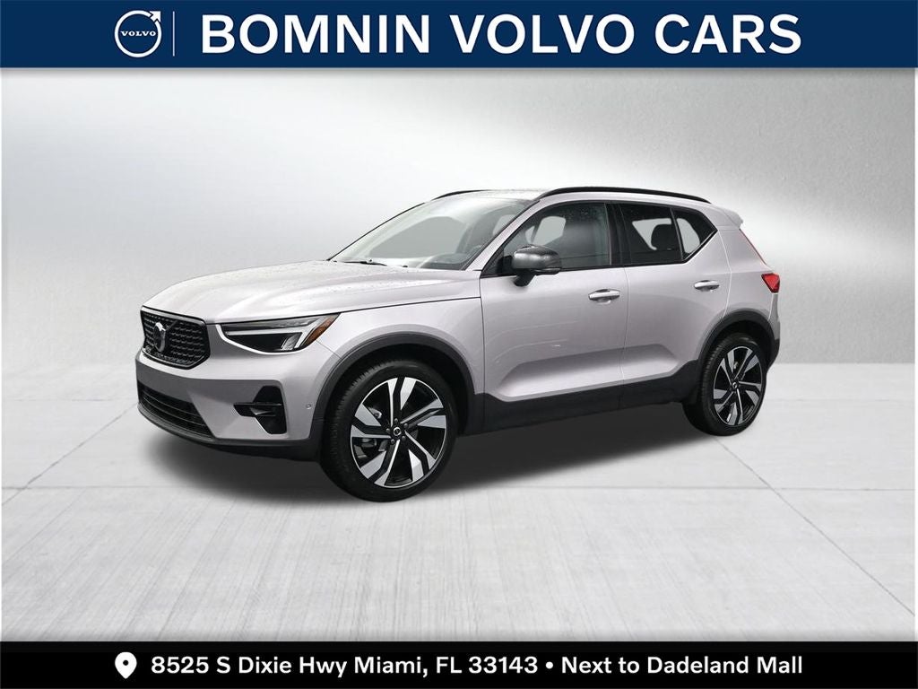 2026 Volvo XC40 B5 Plus