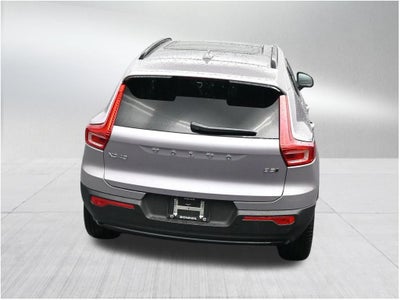 2026 Volvo XC40 B5 Plus