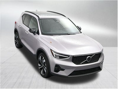 2026 Volvo XC40 B5 Plus
