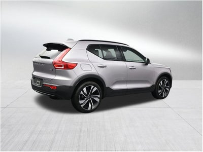 2026 Volvo XC40 B5 Plus