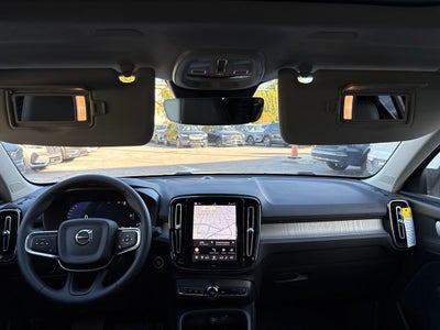 2026 Volvo XC40 B5 Plus
