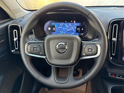 2026 Volvo XC40 B5 Plus