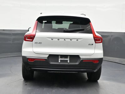 2026 Volvo XC40 B5 Plus