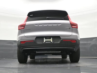 2026 Volvo XC40 B5 Plus