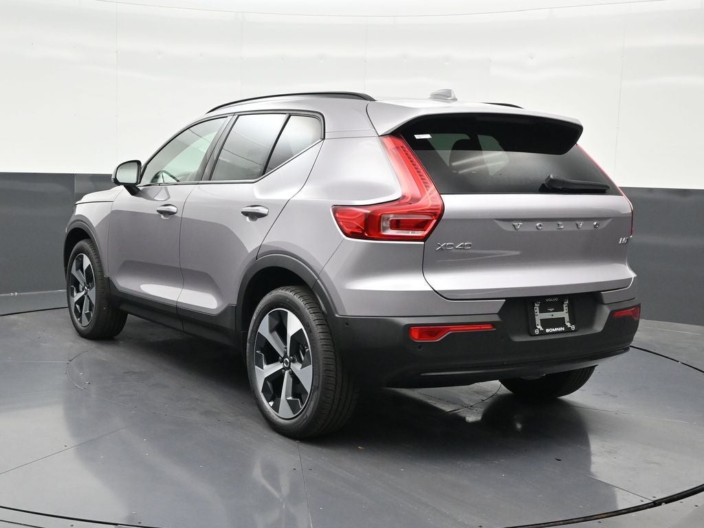 2026 Volvo XC40 B5 Plus