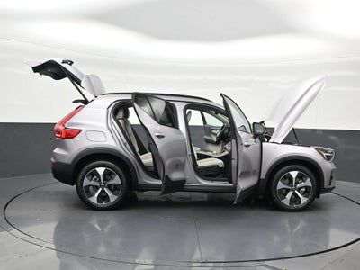 2026 Volvo XC40 B5 Plus