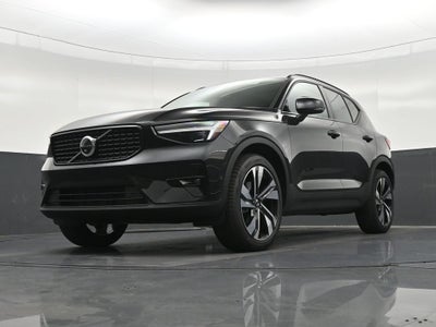 2026 Volvo XC40 B5 Plus