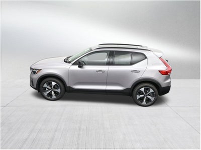 2026 Volvo XC40 B5 Plus