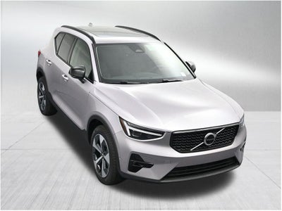 2026 Volvo XC40 B5 Plus