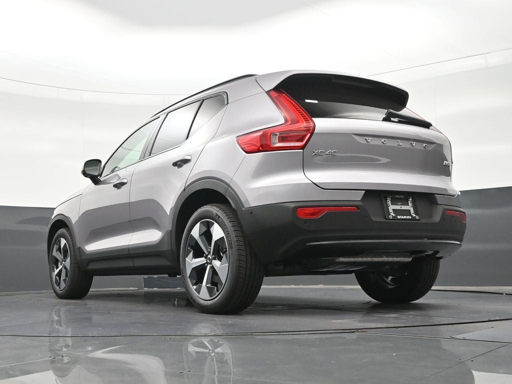 2026 Volvo XC40 B5 Plus