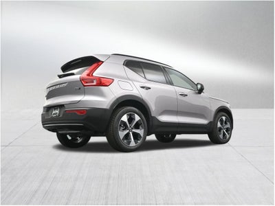 2026 Volvo XC40 B5 Plus