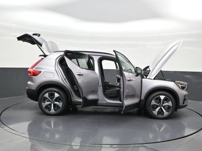 2026 Volvo XC40 B5 Plus
