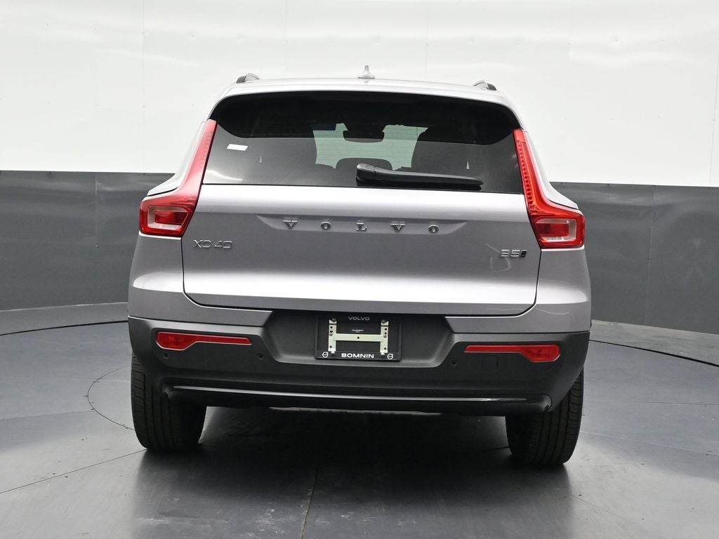 2026 Volvo XC40 B5 Plus
