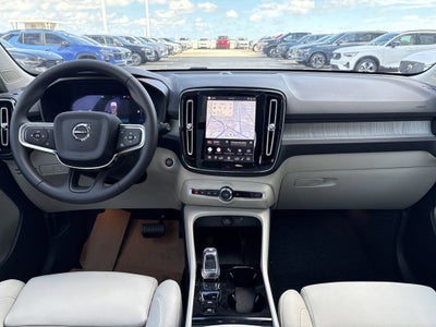 2026 Volvo XC40 B5 Plus