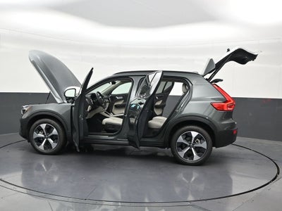 2026 Volvo XC40 B5 Plus