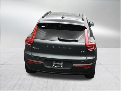 2026 Volvo XC40 B5 Plus