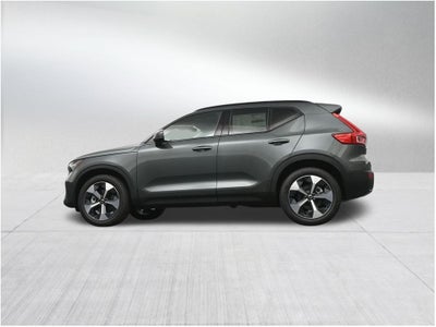 2026 Volvo XC40 B5 Plus