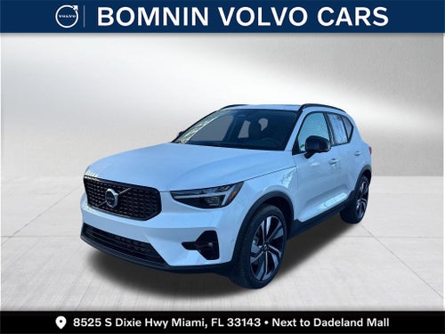 2026 Volvo XC40 B5 Plus