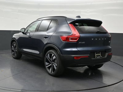 2026 Volvo XC40 B5 Plus