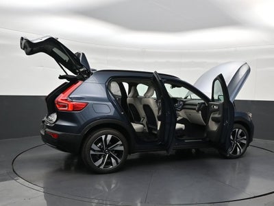 2026 Volvo XC40 B5 Plus
