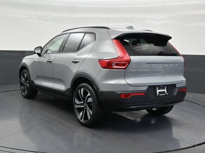 2026 Volvo XC40 B5 Plus