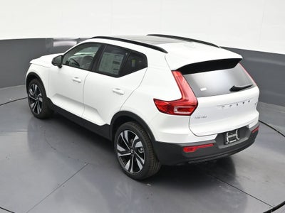 2026 Volvo XC40 B5 Plus