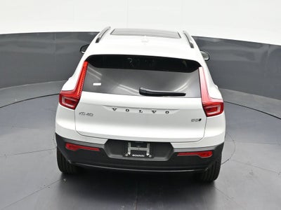 2026 Volvo XC40 B5 Plus